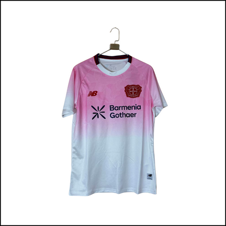 Camiseta visitante del Bayer Leverkusen 25/26