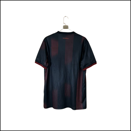 Camiseta local del Bayer Leverkusen 25/26