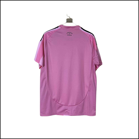 Camiseta local del Inter Miami 2025