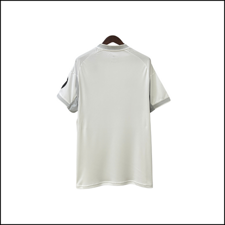 Camiseta local del Real Madrid 25/26