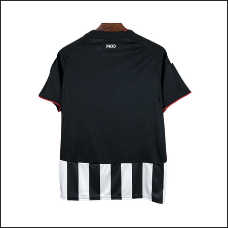 Camiseta local del Besiktas 25/26