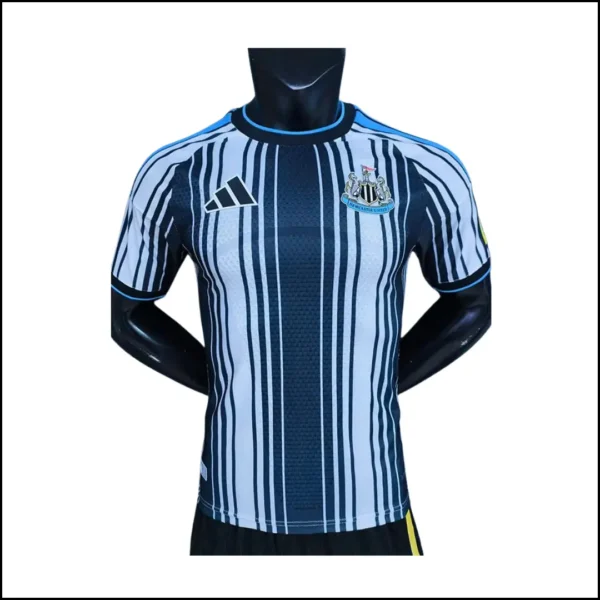 Newcastle - Maillot domicile 26/27 – Image 3